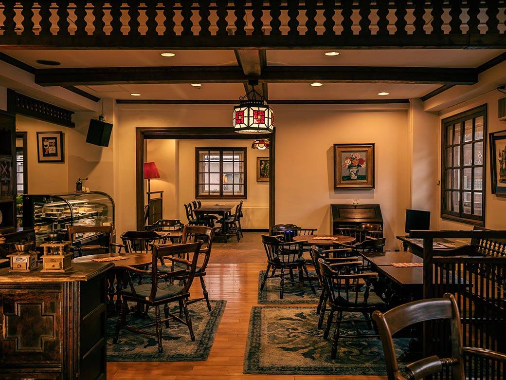 喫茶室 八十六温館